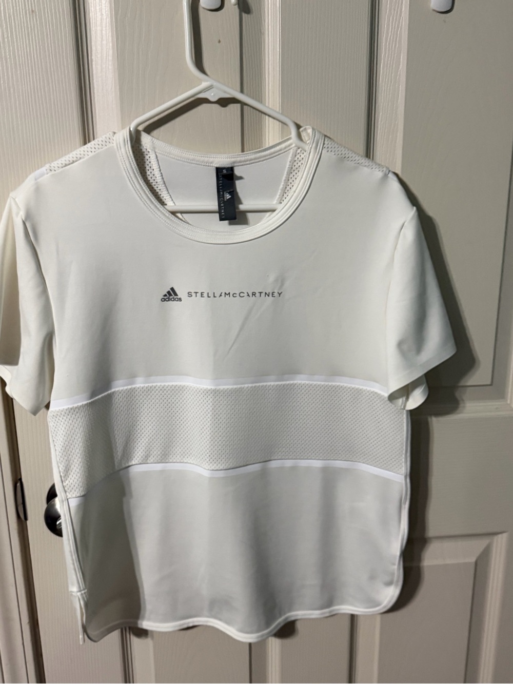 Stella McCartney Women’s Short Sleeve Shirt Size Small. In Excellent Condition.